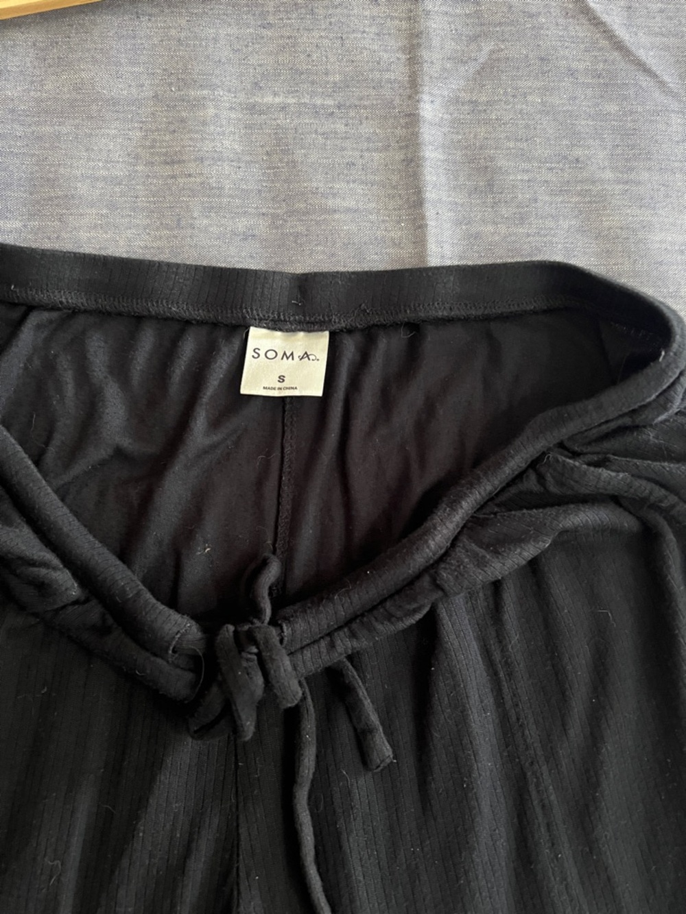 Soma Small Ribbed Drapey Soft Black Ankle Lounge Rayon Comfy Cozy Pajama Bottoms - Picture 9 of 11